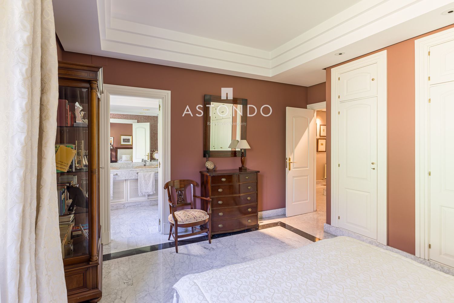 Detached house for sale in Conde Orgaz with 7 bedrooms, 8 bathrooms, and a swimming pool. - Foto 11