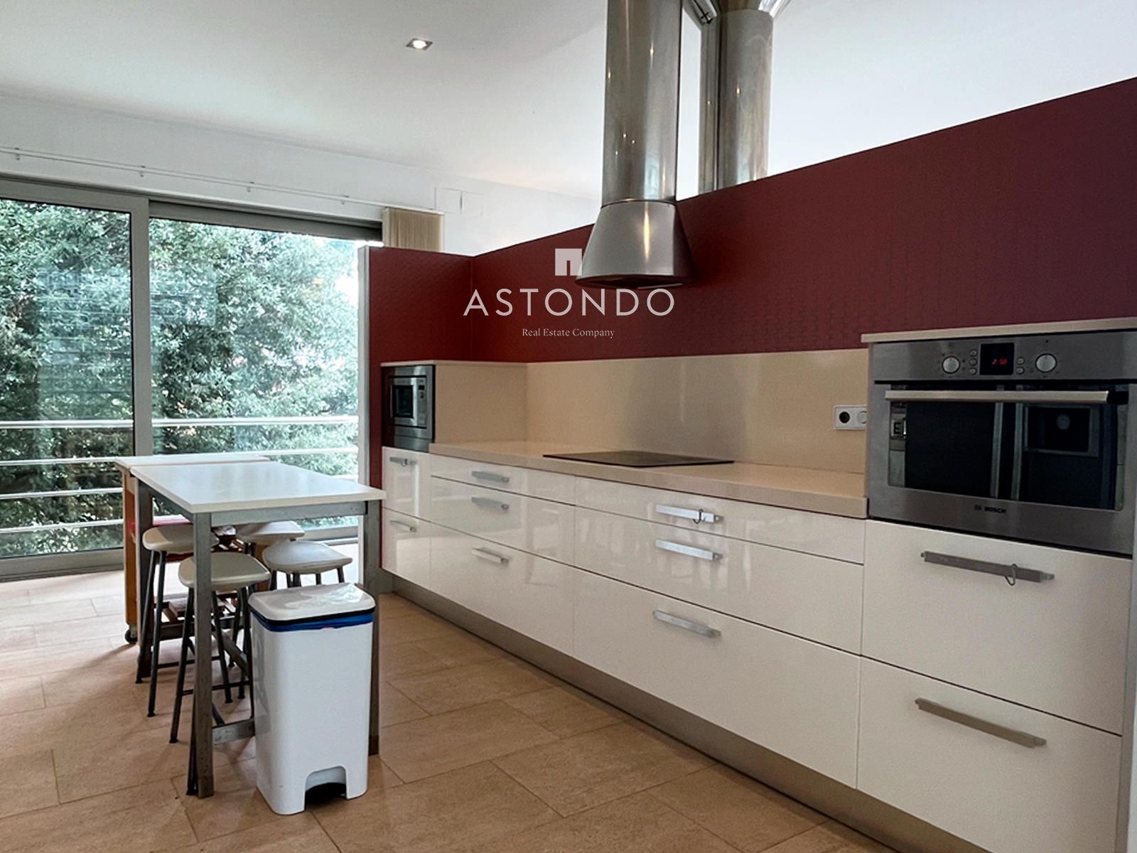 En Ajo, se vende chalet independiente con 4 habitaciones 4 baños, con vistas al mar - Foto 9