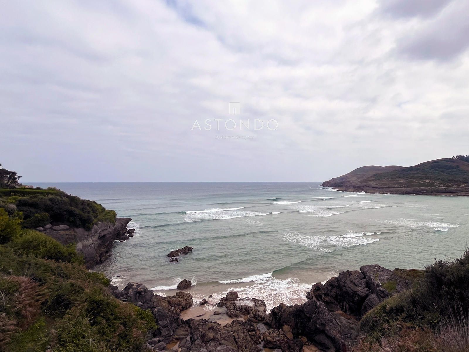 En Ajo, se vende chalet independiente con 4 habitaciones 4 baños, con vistas al mar - Foto 29