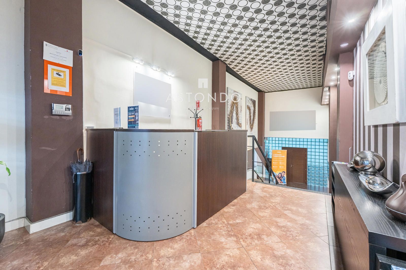 Commercial premises for rent, over 400 m2, with 3 bathrooms, offices, kitchen - Foto 3