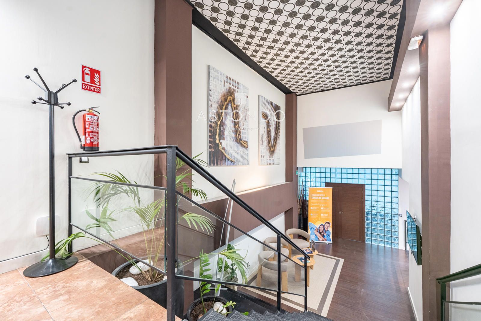 Commercial premises for rent, over 400 m2, with 3 bathrooms, offices, kitchen - Foto 30