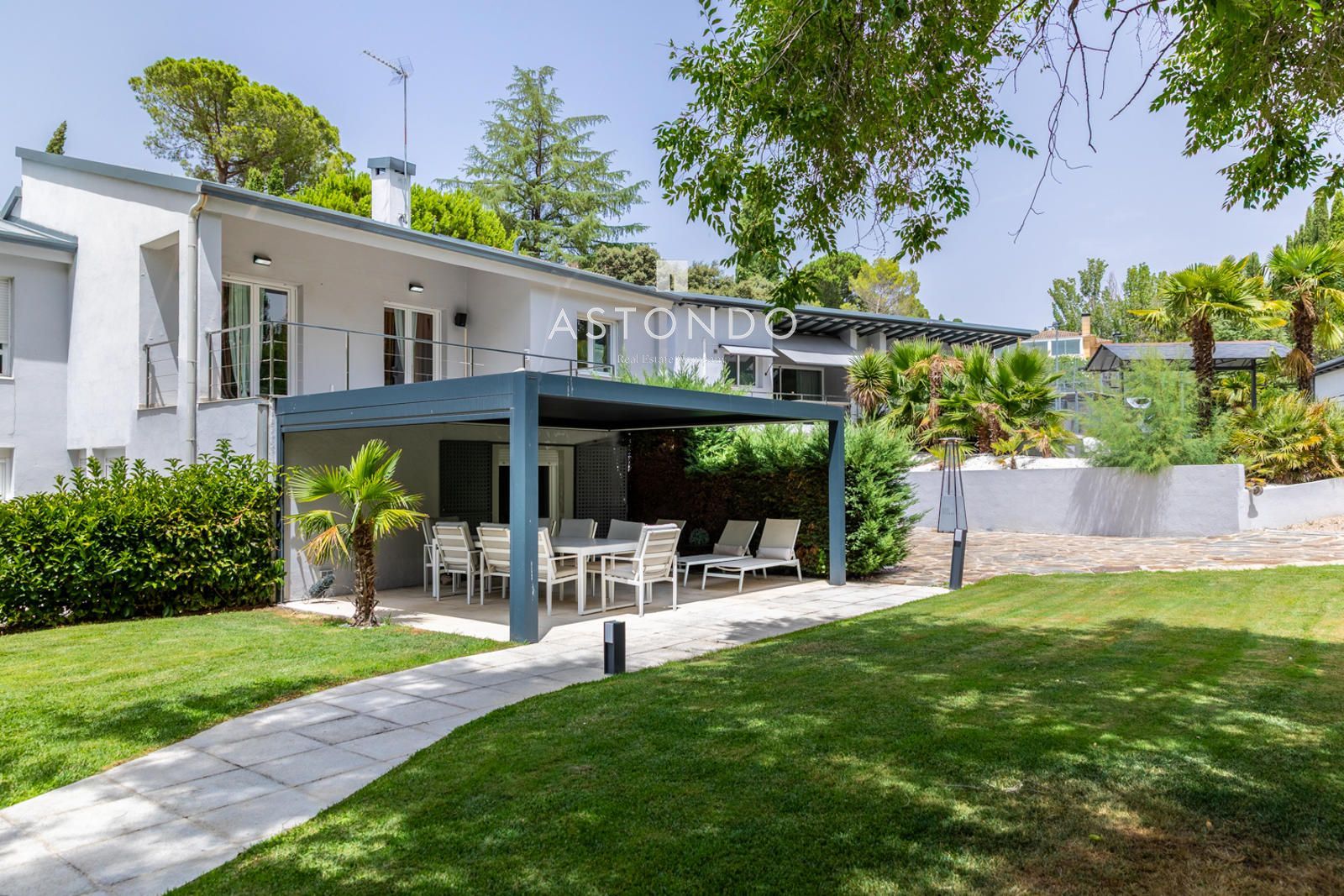 Detached Villa for sale and rent Algete, Madrid. Ref: 5004. ASTONDO REAL ESTATE