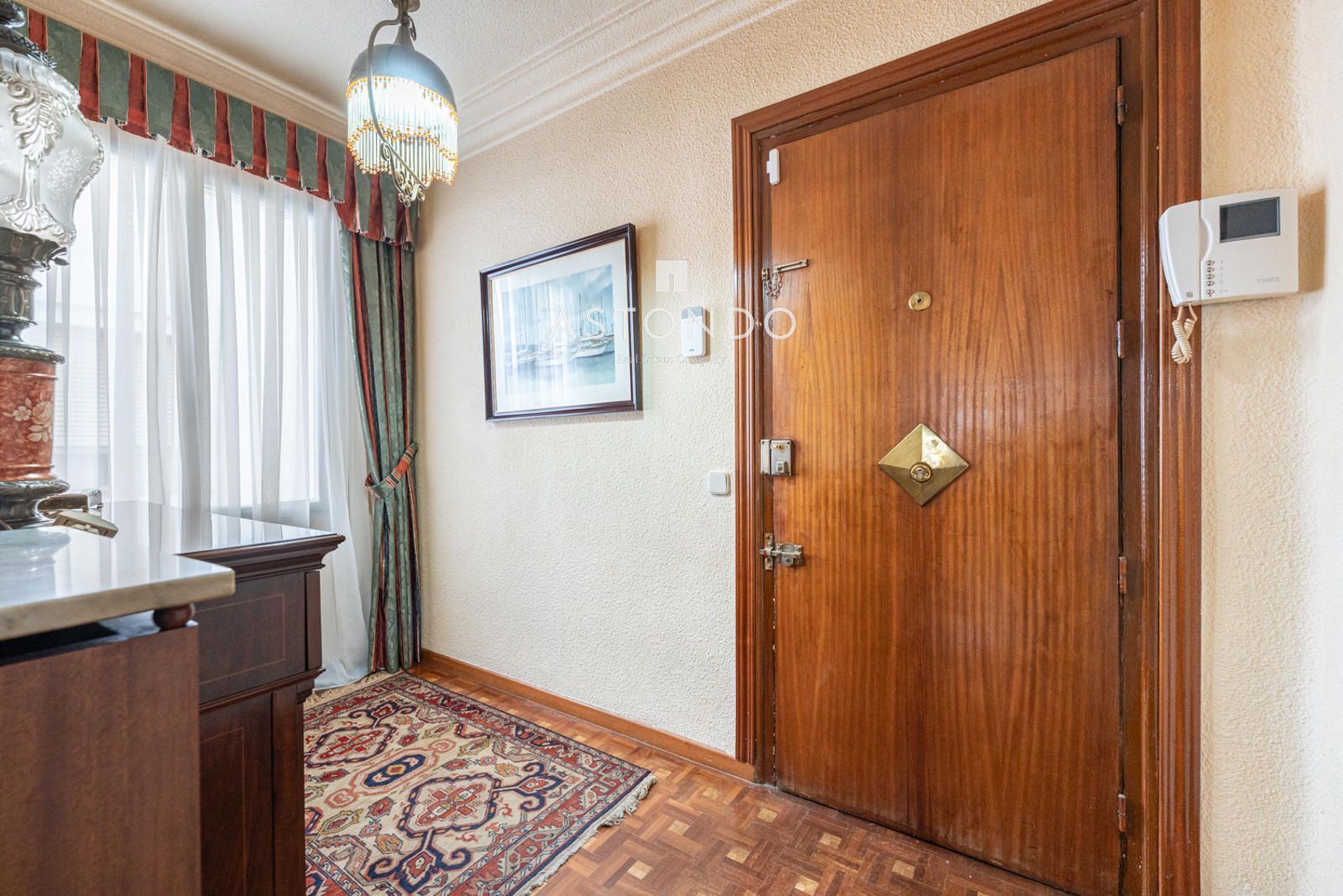 Apartment for sale next to the financial district , featuring 3 bedrooms plus a staff room and 2 bathrooms. - Foto 3