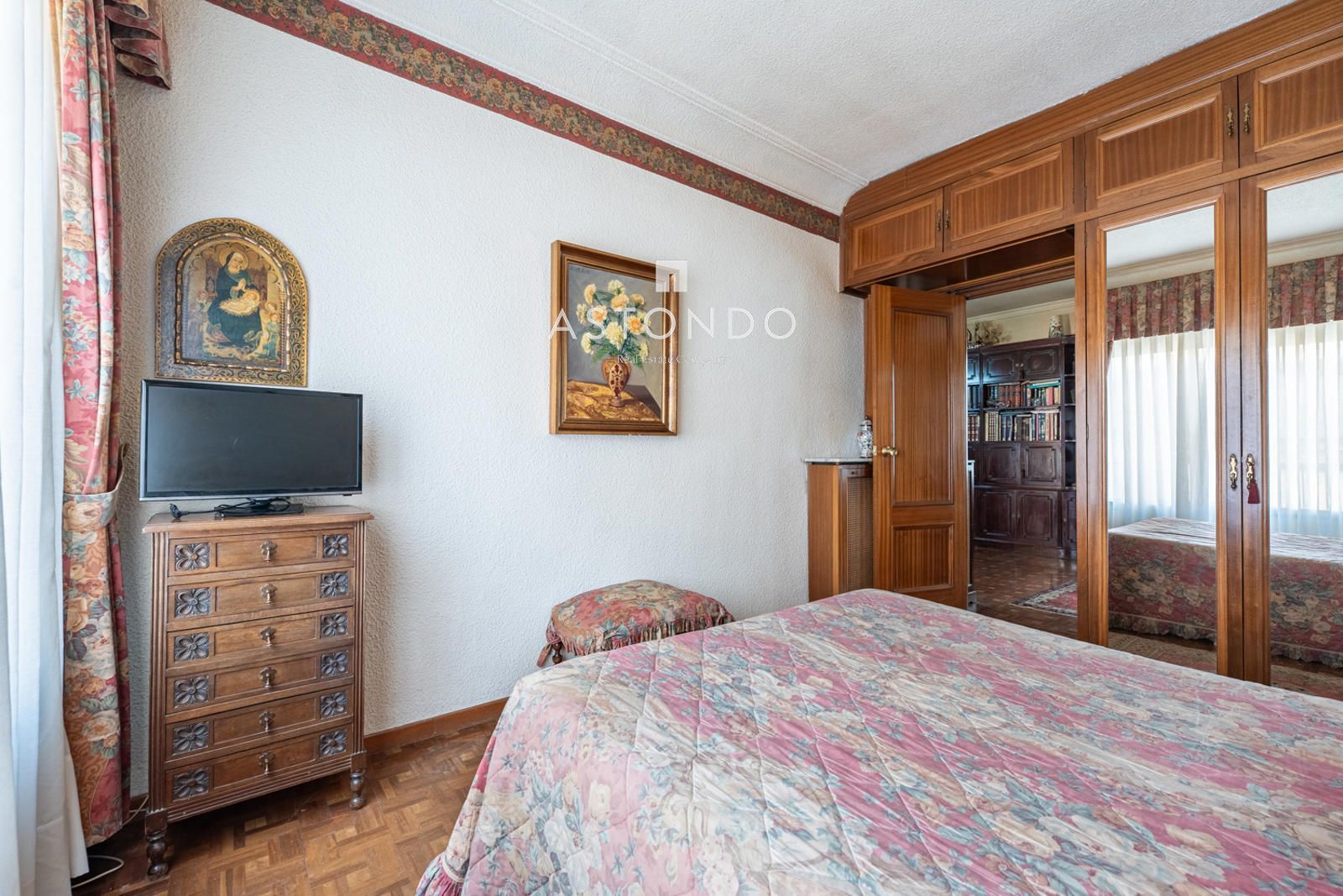 Apartment for sale next to the financial district , featuring 3 bedrooms plus a staff room and 2 bathrooms. - Foto 10