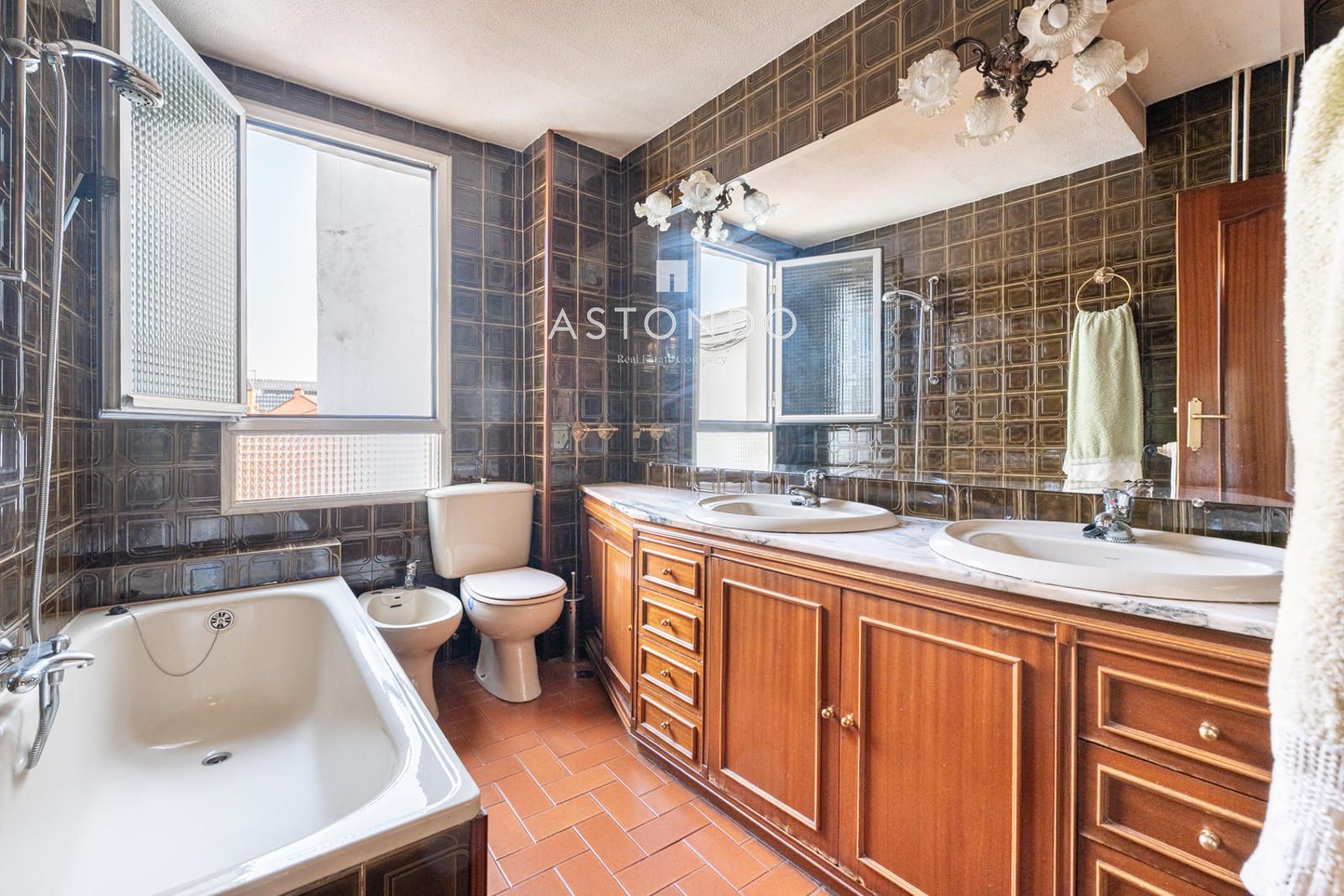 Apartment for sale next to the financial district , featuring 3 bedrooms plus a staff room and 2 bathrooms. - Foto 19