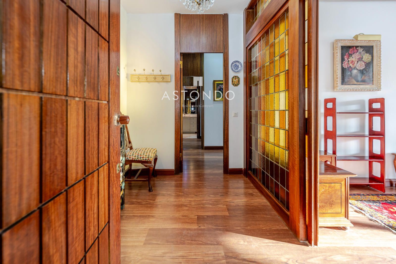 En Guindalera se vende piso con 4 habitaciones y 3 baños, con garaje y terraza - Foto 2