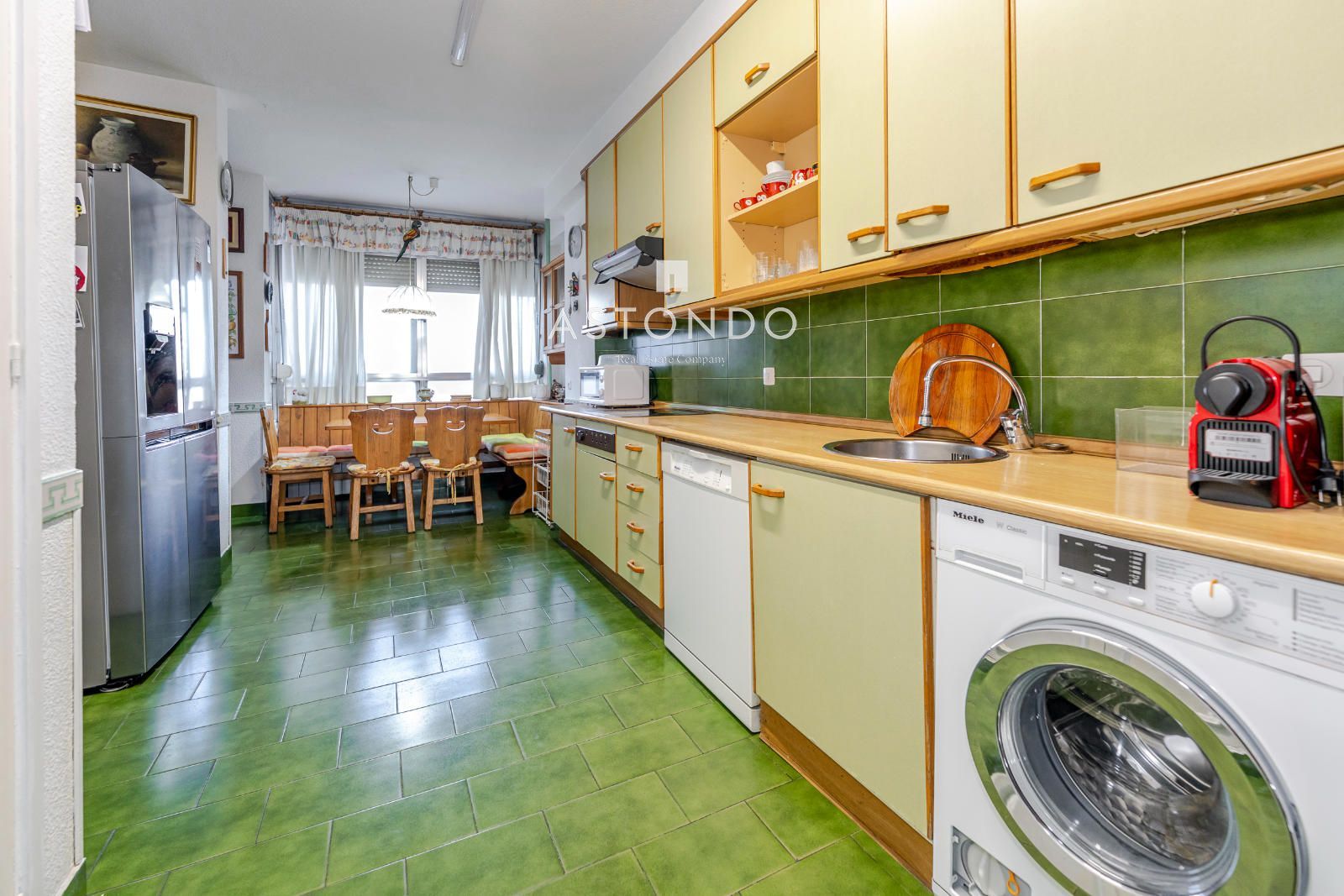 En Guindalera se vende piso con 4 habitaciones y 3 baños, con garaje y terraza - Foto 4