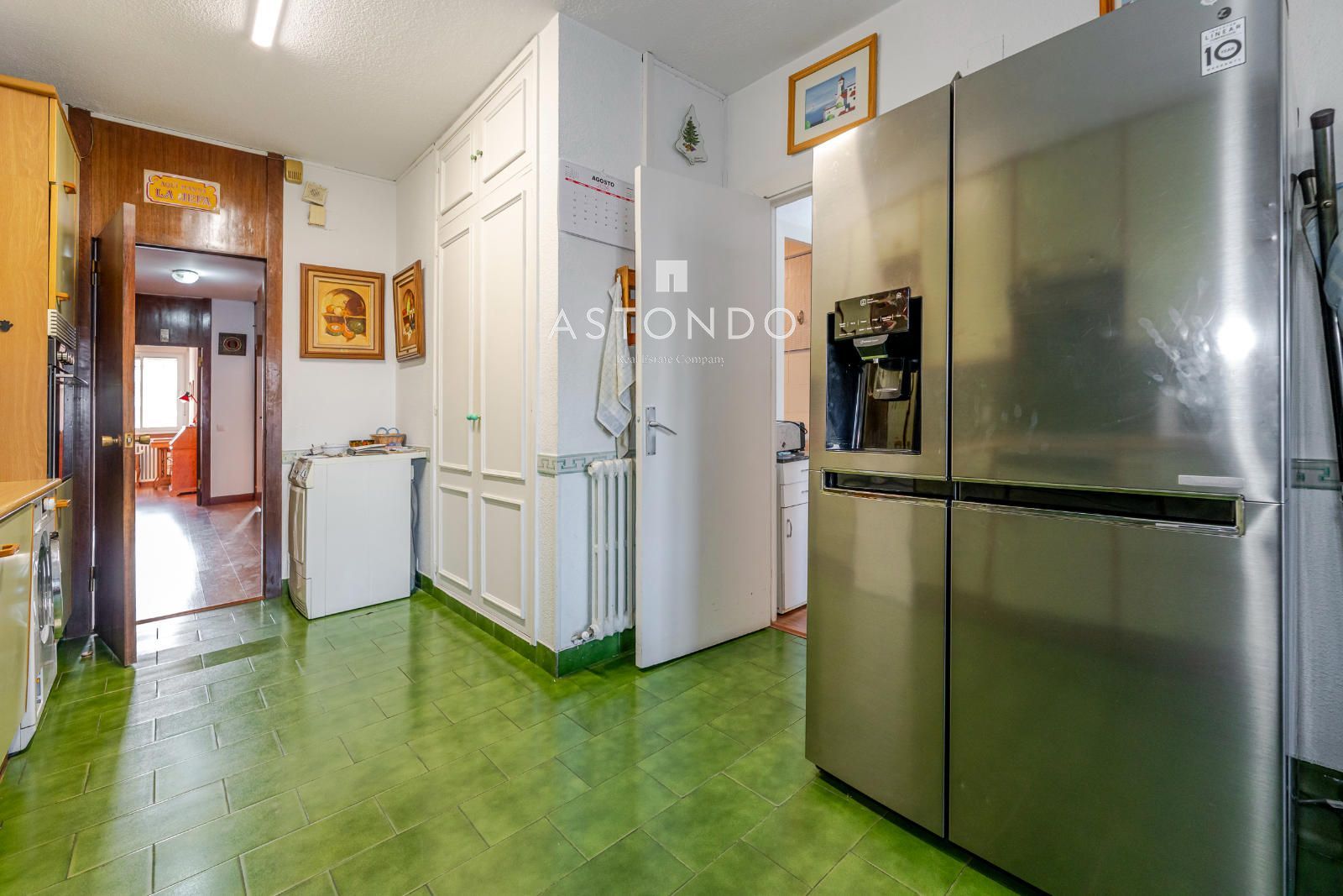 En Guindalera se vende piso con 4 habitaciones y 3 baños, con garaje y terraza - Foto 8