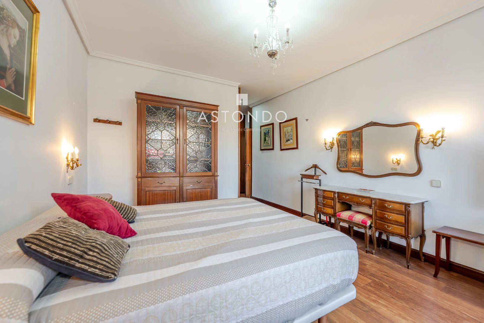 En Guindalera se vende piso con 4 habitaciones y 3 baños, con garaje y terraza - Foto 15