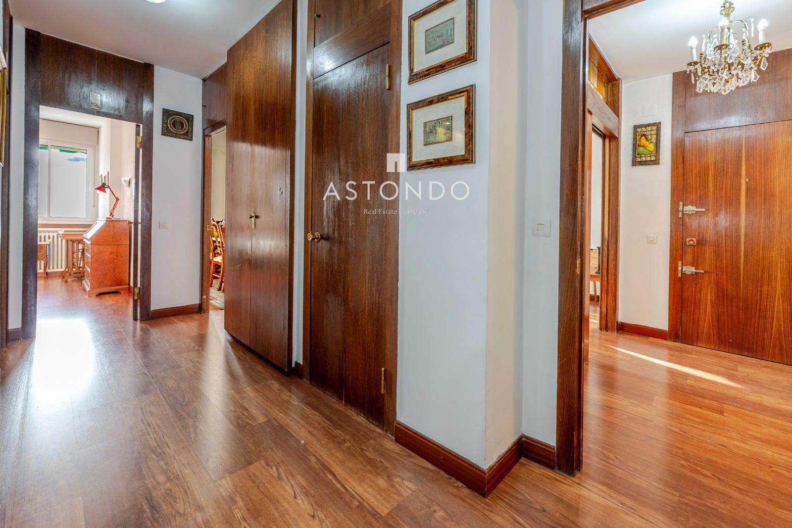 En Guindalera se vende piso con 4 habitaciones y 3 baños, con garaje y terraza - Foto 17
