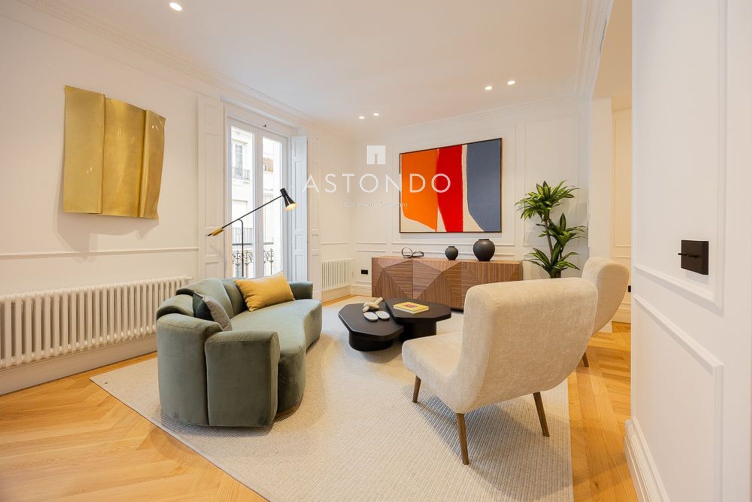 Renovated 3-bedroom, 4-bathroom apartment for sale in Chamberí. - Foto 3