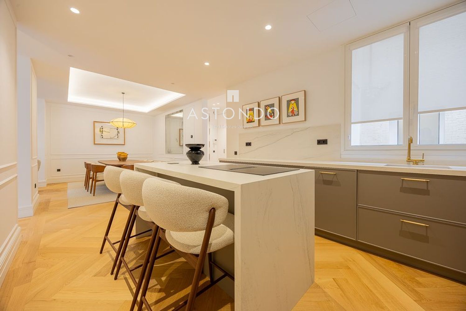 Renovated 3-bedroom, 4-bathroom apartment for sale in Chamberí. - Foto 10
