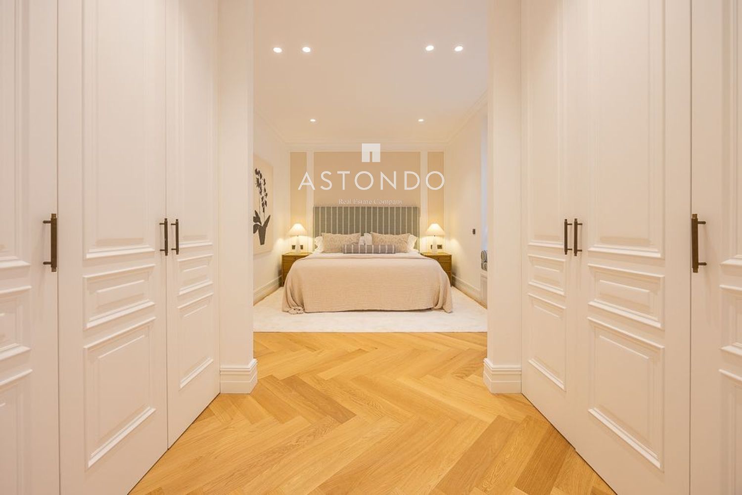 Renovated 3-bedroom, 4-bathroom apartment for sale in Chamberí. - Foto 16
