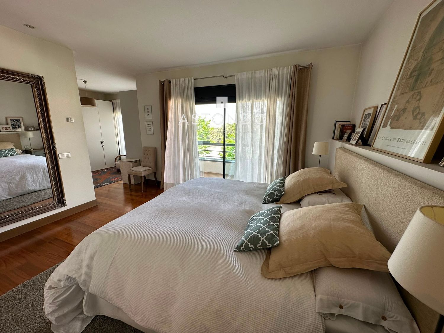 En Boadilla se vende chalet de 4 habitaciones y 4 baños. Garaje y piscina - Foto 30