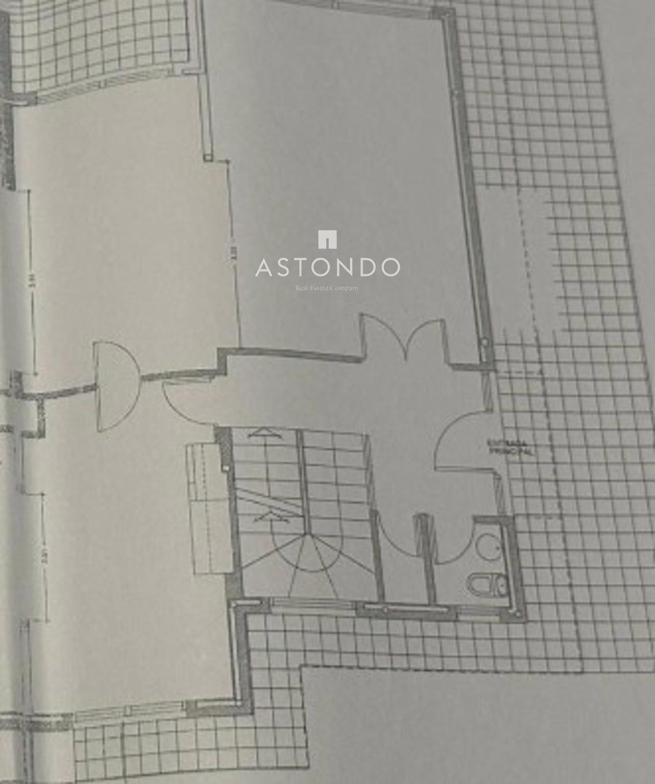 Plano - En Boadilla se vende chalet de 4 habitaciones y 4 baños. Garaje y piscina