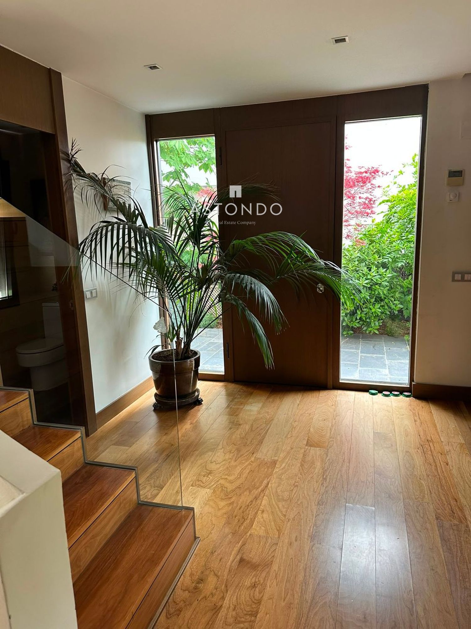 En Boadilla del Monte, se vende chalet adosado con 5 habitaciones y 5 baños - Foto 8