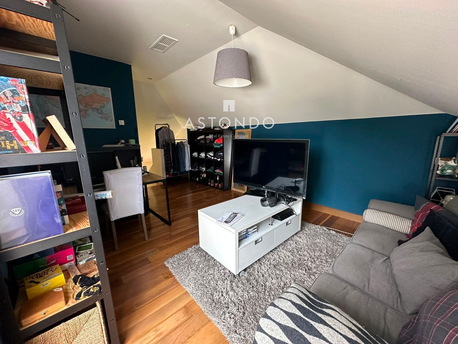 En Boadilla del Monte, se vende chalet adosado con 5 habitaciones y 5 baños - Foto 10