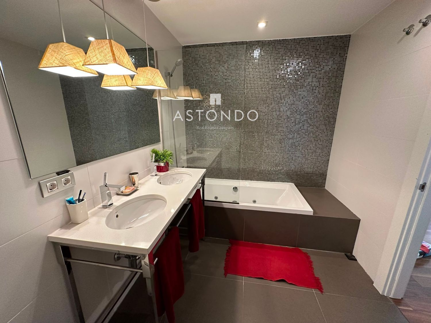 En Boadilla del Monte, se vende chalet adosado con 5 habitaciones y 5 baños - Foto 17