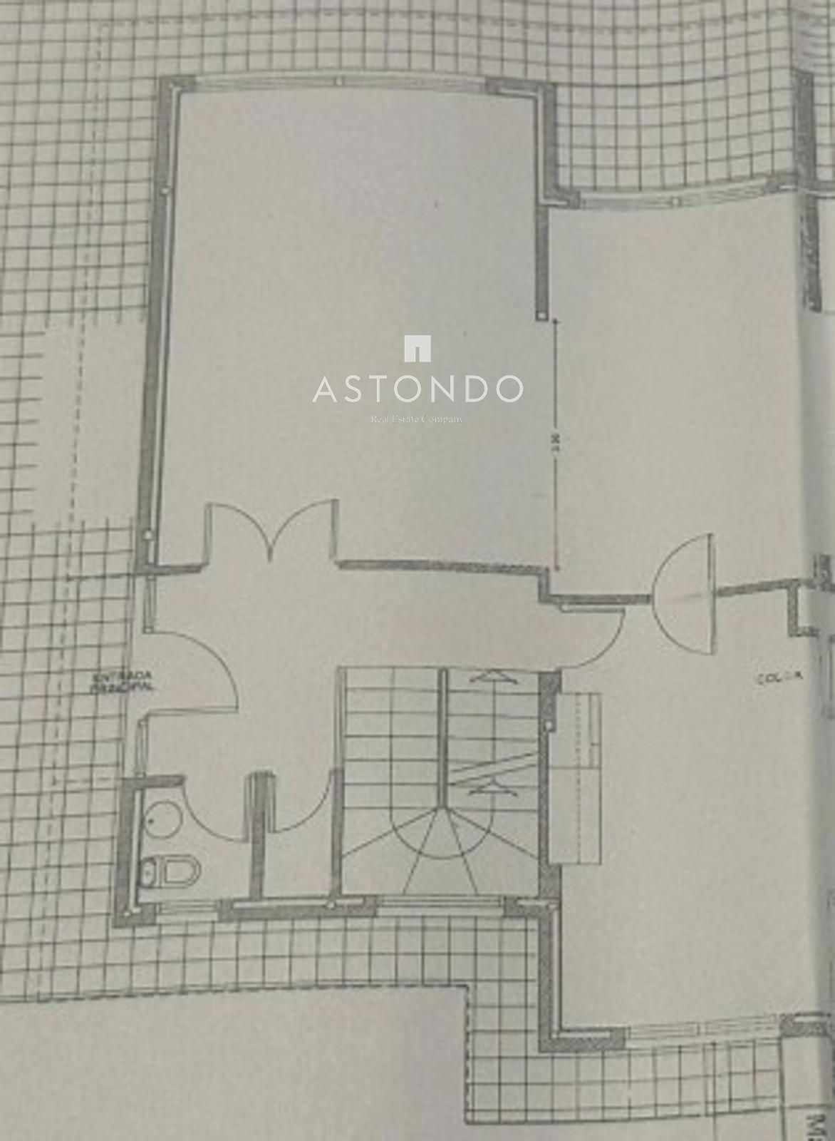 Plano - En Boadilla del Monte, se vende chalet adosado con 5 habitaciones y 5 baños