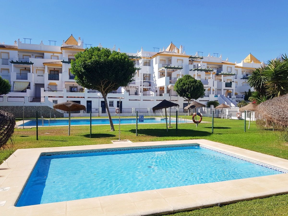 Apartamento en Conil Atalaya con 2 dormitorios, 1 baño y piscina comunitaria Ref 1194 Apartamento en Conil Atalaya con 2 dormitorios, 1 baño y piscina comunitaria Ref 1194