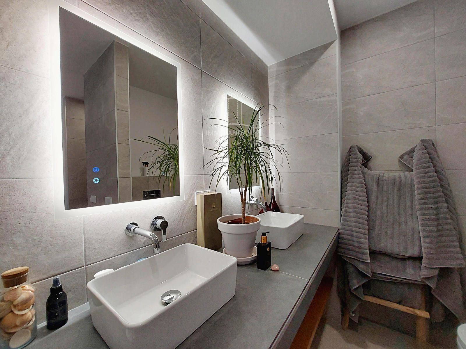 Lujosa y moderna villa de 3 dormitorios y 3 baños con piscina privada y jardines paisajísticos, situada en una popular urbanización de golf San Andres - Foto 10