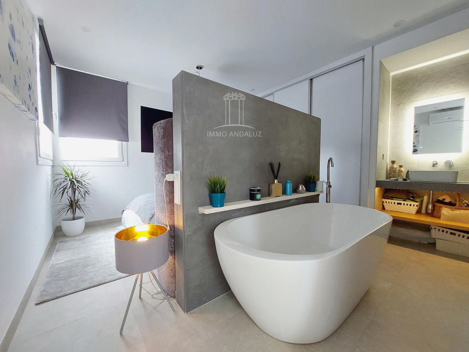 Lujosa y moderna villa de 3 dormitorios y 3 baños con piscina privada y jardines paisajísticos, situada en una popular urbanización de golf San Andres - Foto 16