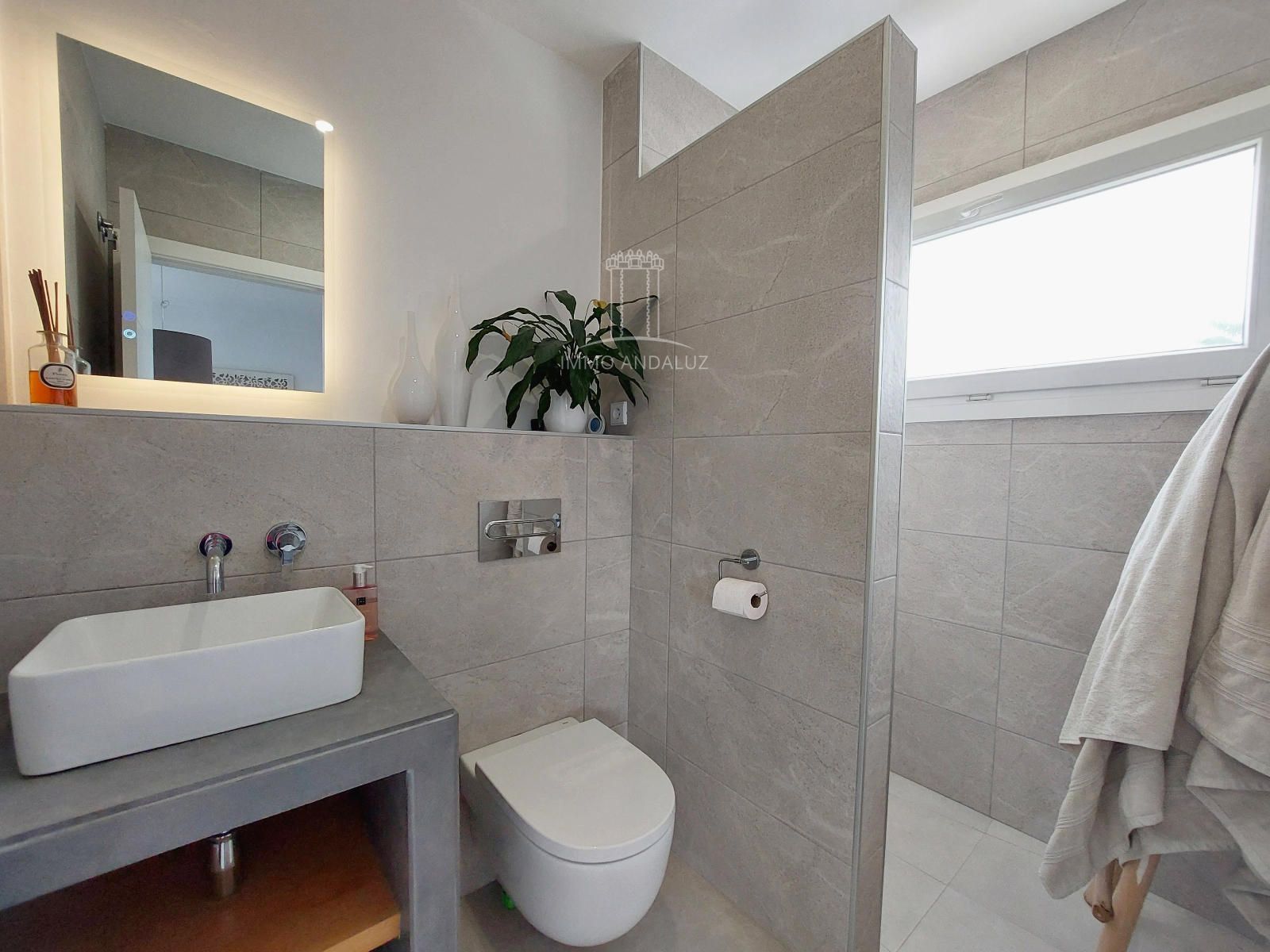 Lujosa y moderna villa de 3 dormitorios y 3 baños con piscina privada y jardines paisajísticos, situada en una popular urbanización de golf San Andres - Foto 18