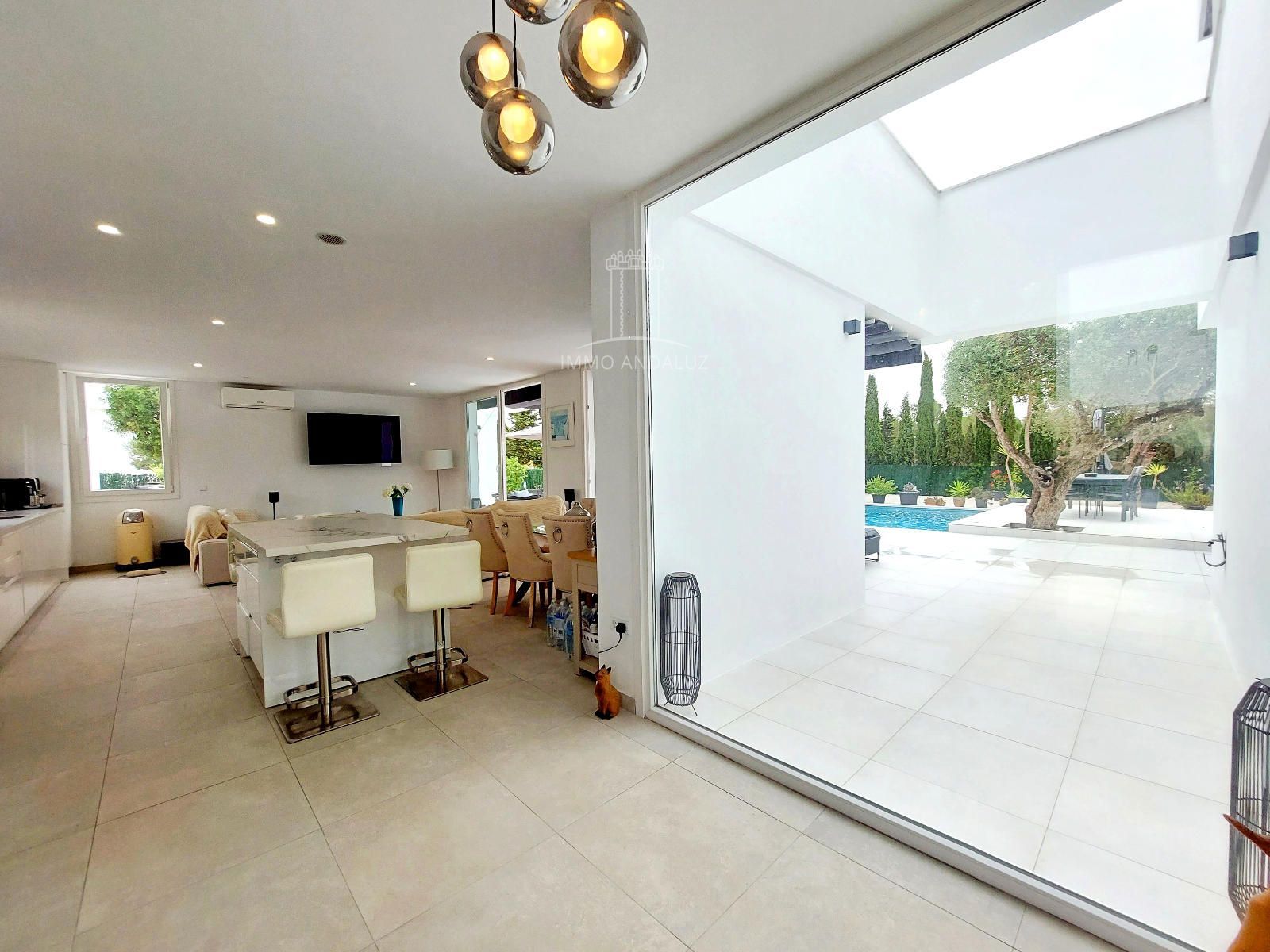 Lujosa y moderna villa de 3 dormitorios y 3 baños con piscina privada y jardines paisajísticos, situada en una popular urbanización de golf San Andres - Foto 26