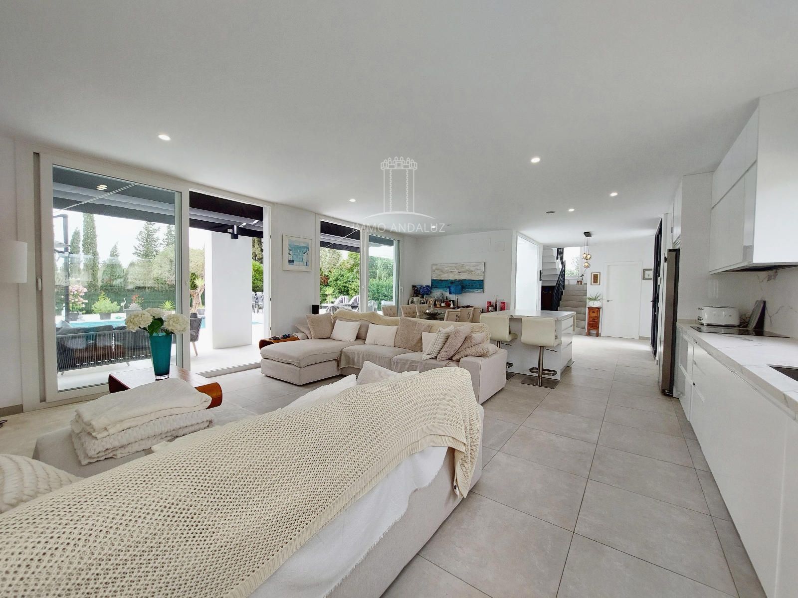 Lujosa y moderna villa de 3 dormitorios y 3 baños con piscina privada y jardines paisajísticos, situada en una popular urbanización de golf San Andres - Foto 30