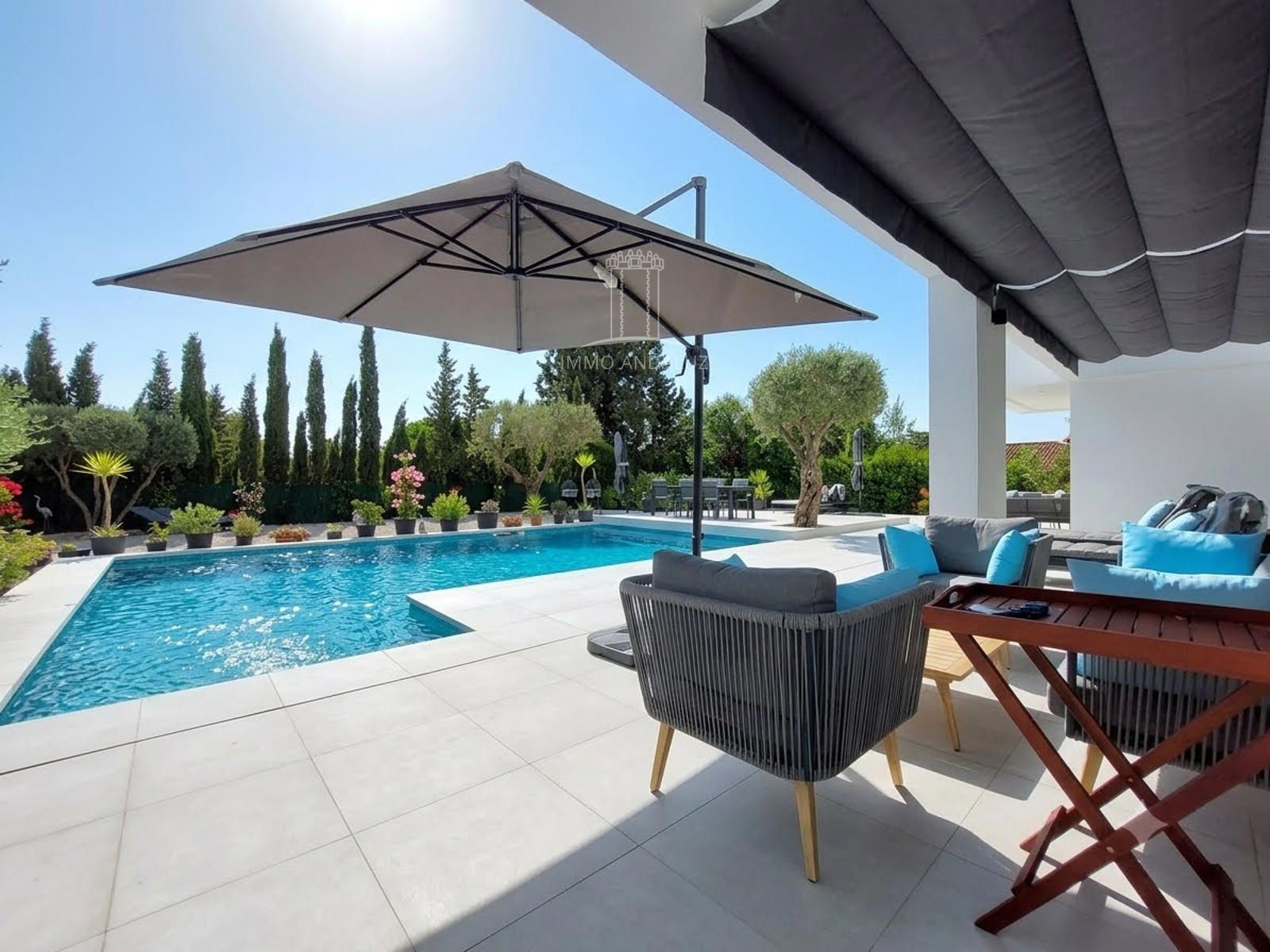 Lujosa y moderna villa de 3 dormitorios y 3 baños con piscina privada y jardines paisajísticos, situada en una popular urbanización de golf San Andres - Foto 7