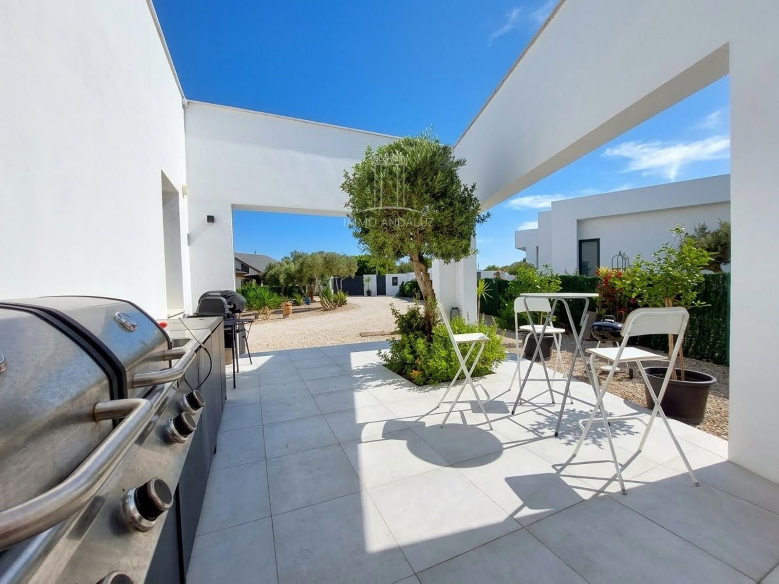 Lujosa y moderna villa de 3 dormitorios y 3 baños con piscina privada y jardines paisajísticos, situada en una popular urbanización de golf San Andres - Foto 39