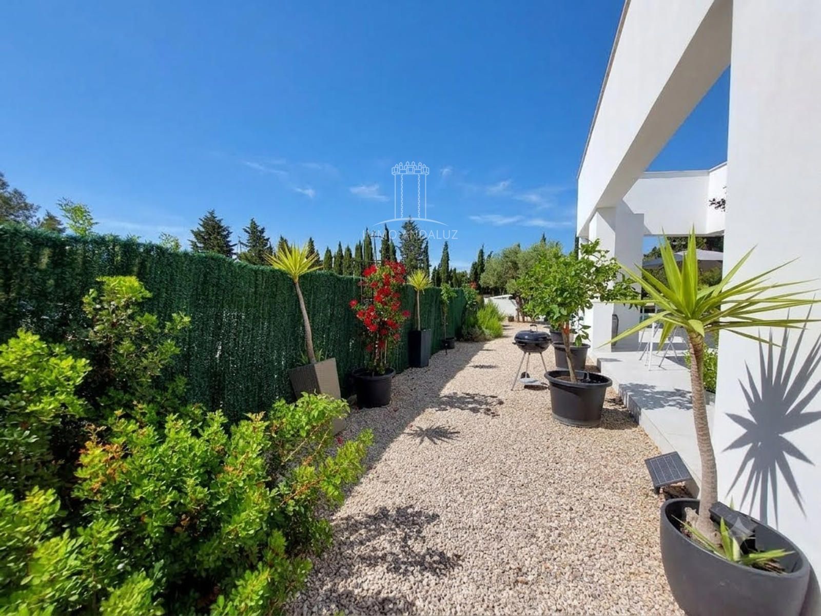 Lujosa y moderna villa de 3 dormitorios y 3 baños con piscina privada y jardines paisajísticos, situada en una popular urbanización de golf San Andres - Foto 40