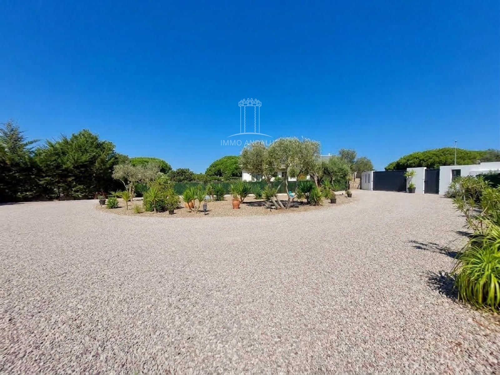 Lujosa y moderna villa de 3 dormitorios y 3 baños con piscina privada y jardines paisajísticos, situada en una popular urbanización de golf San Andres - Foto 41