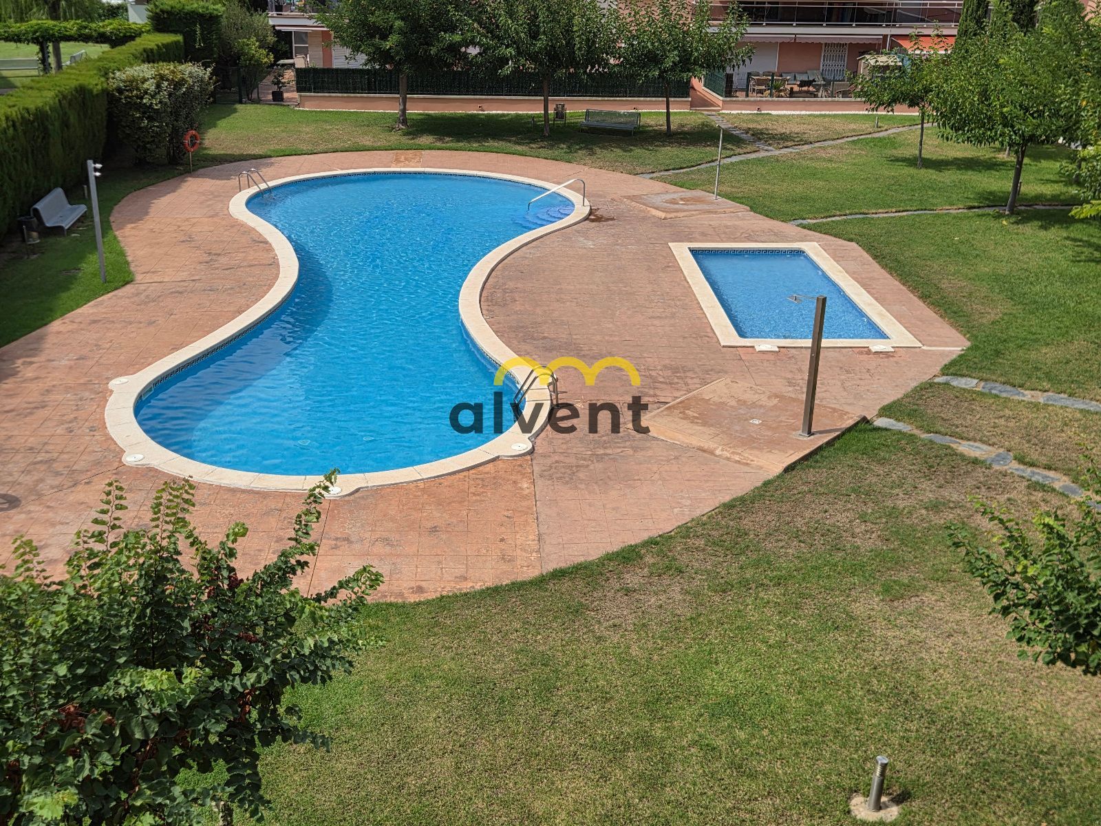 Apartamento con terraza, piscinas y parking doble a 150 m de la playa - Foto 23