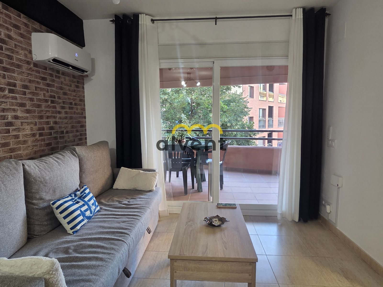 APARTAMENTO REFORMADO CON GRAN TERRAZA A 350 M DE LA PLAYA EN LLORET DE MAR - Foto 5