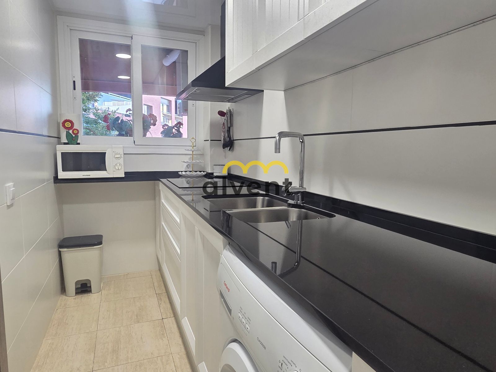 APARTAMENTO REFORMADO CON GRAN TERRAZA A 350 M DE LA PLAYA EN LLORET DE MAR - Foto 9