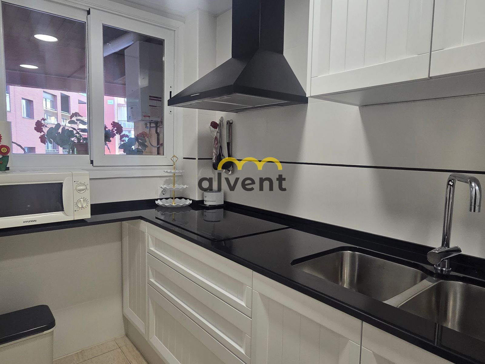 APARTAMENTO REFORMADO CON GRAN TERRAZA A 350 M DE LA PLAYA EN LLORET DE MAR - Foto 11
