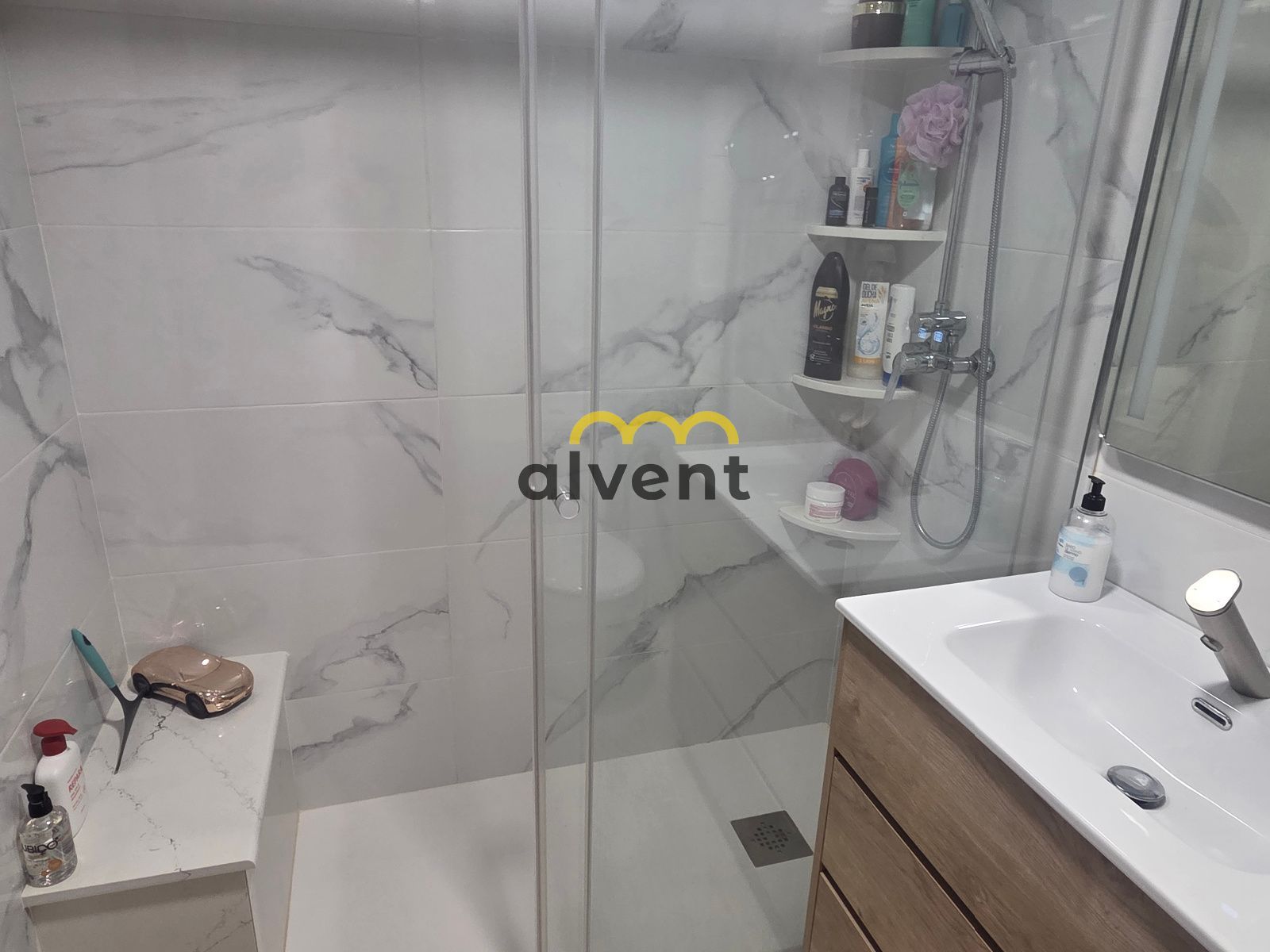 APARTAMENTO REFORMADO CON GRAN TERRAZA A 350 M DE LA PLAYA EN LLORET DE MAR - Foto 17