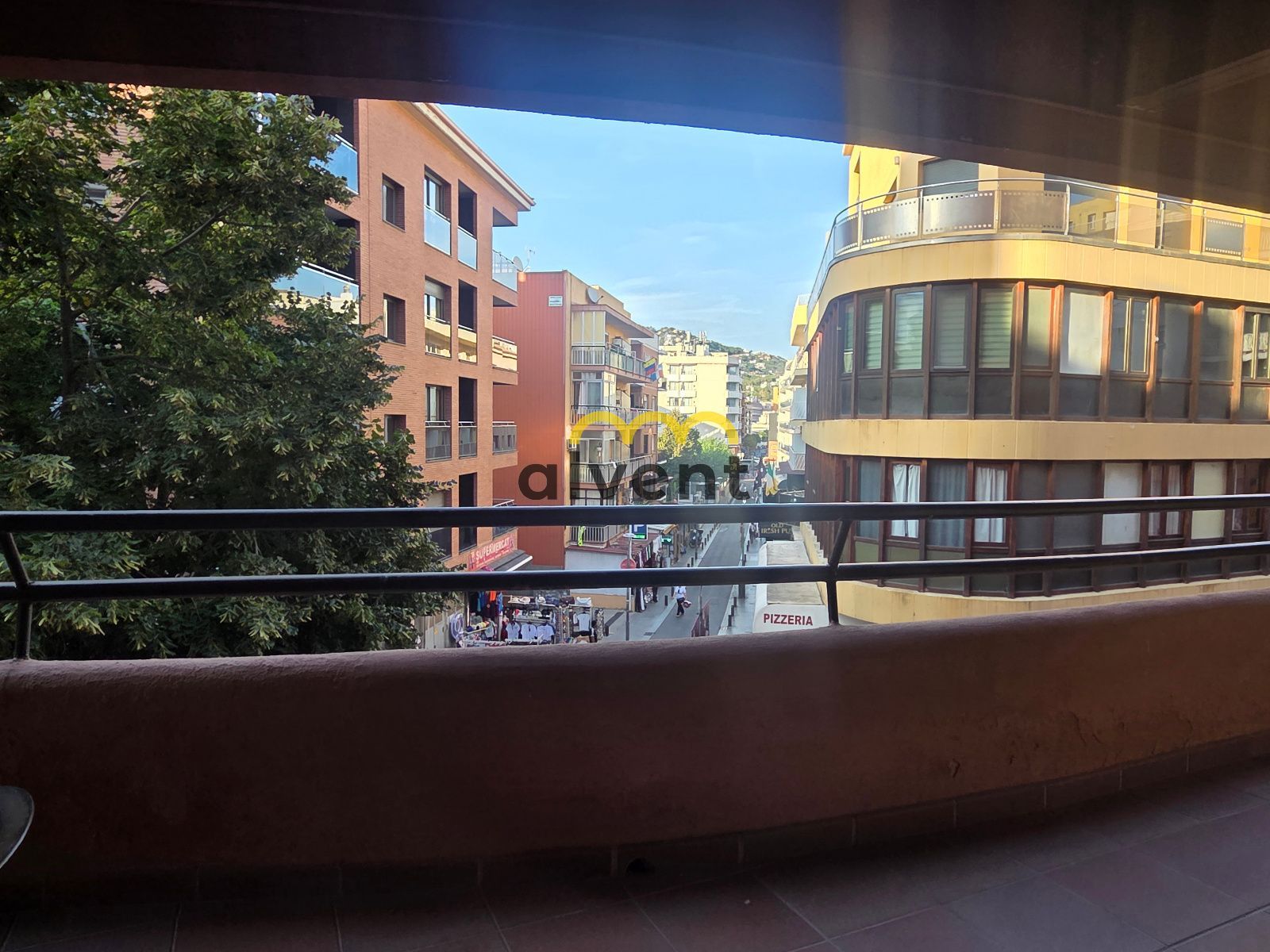 APARTAMENTO REFORMADO CON GRAN TERRAZA A 350 M DE LA PLAYA EN LLORET DE MAR - Foto 25