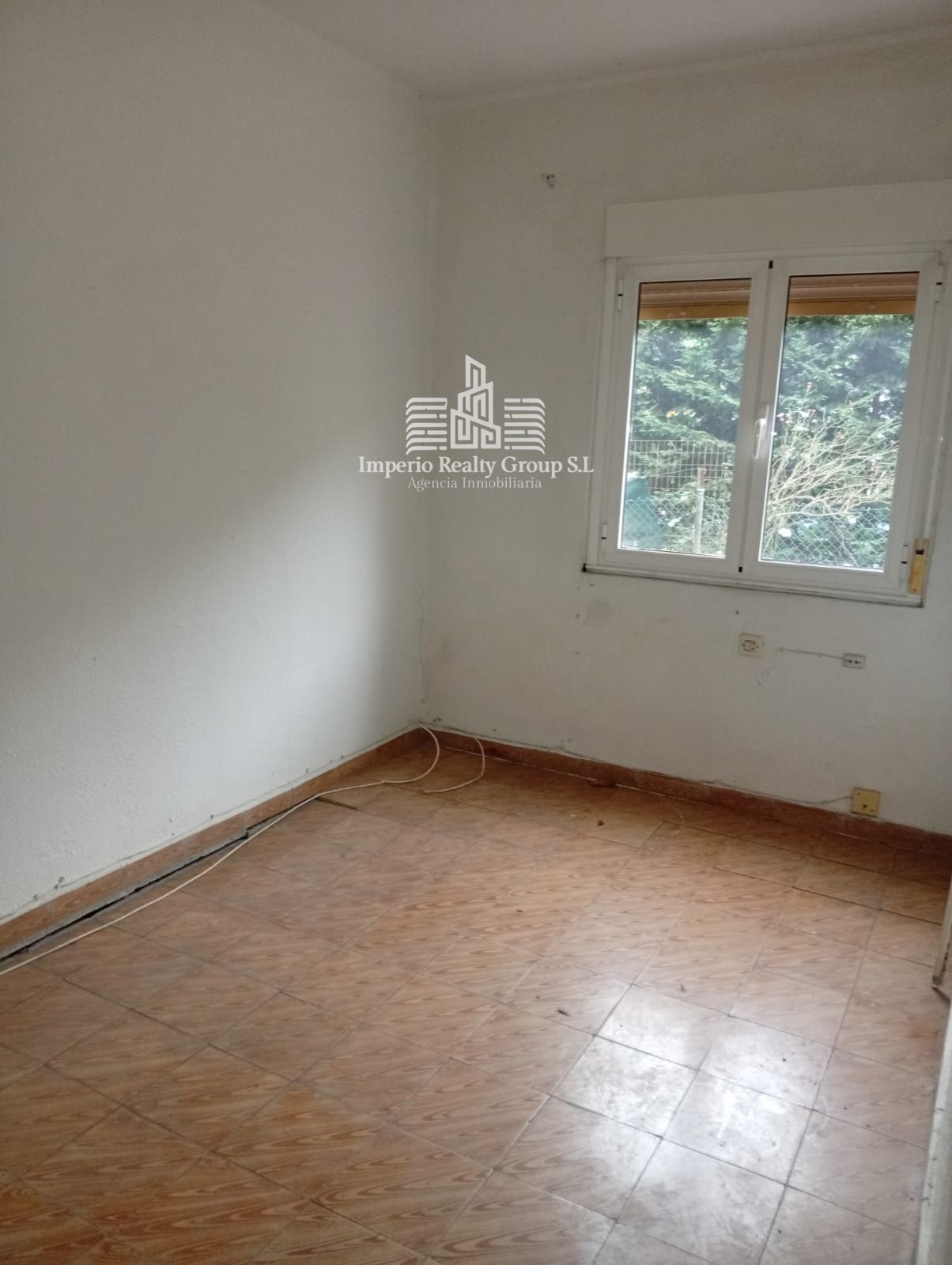 CHOLLO A REFORMAR EN MIERES – BAJO CON PATIO