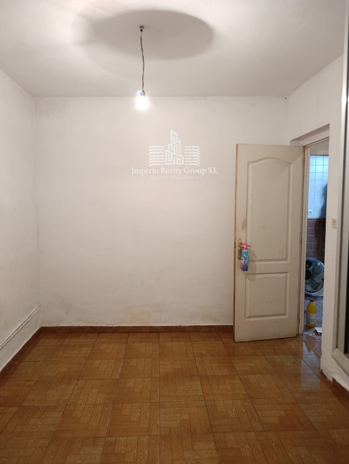 CHOLLO A REFORMAR EN MIERES – BAJO CON PATIO