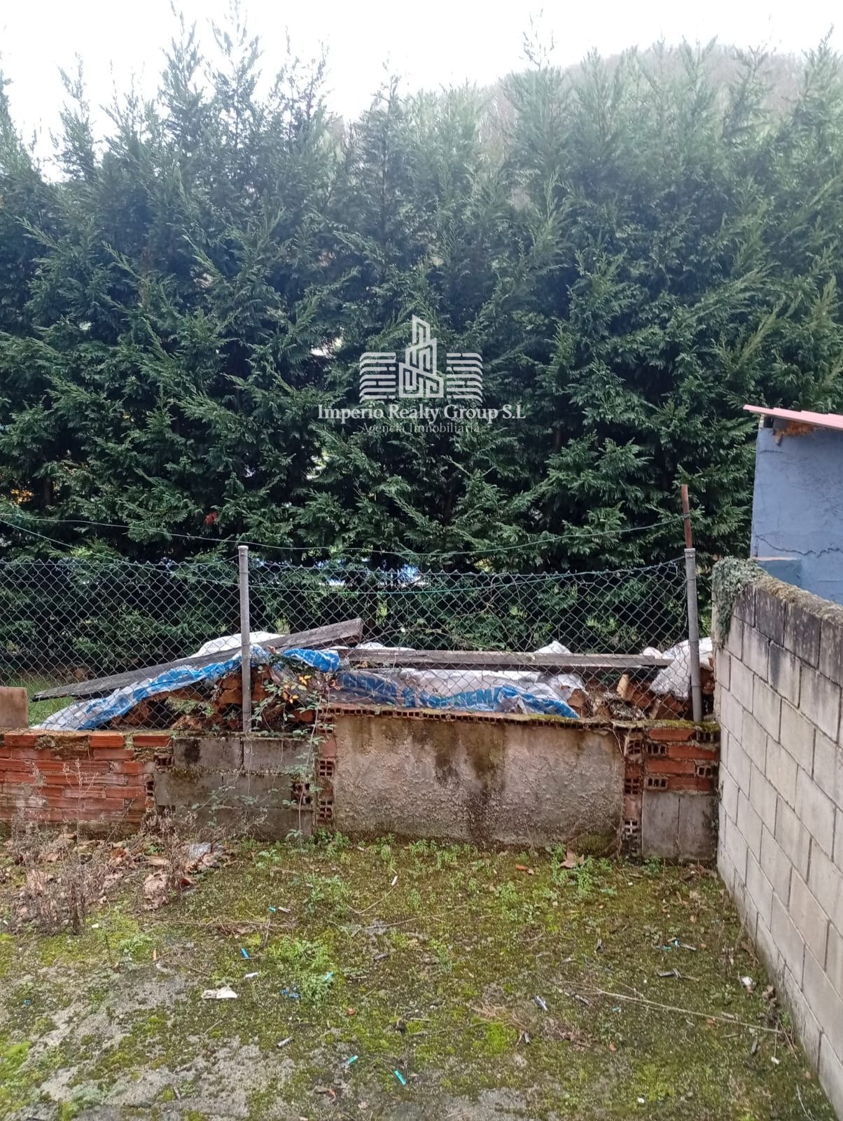 CHOLLO A REFORMAR EN MIERES – BAJO CON PATIO