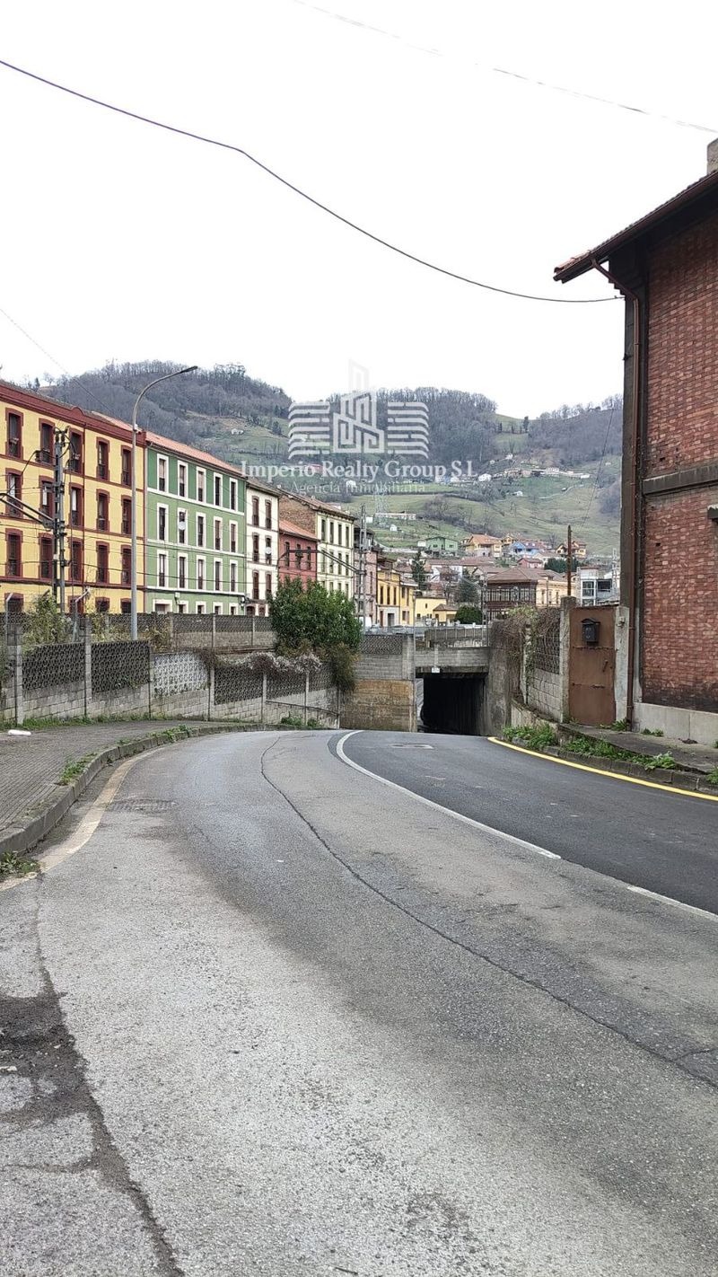 Local Comercial en venta Ujo, Asturias. Ref: 1182.  Imperio Realty Group