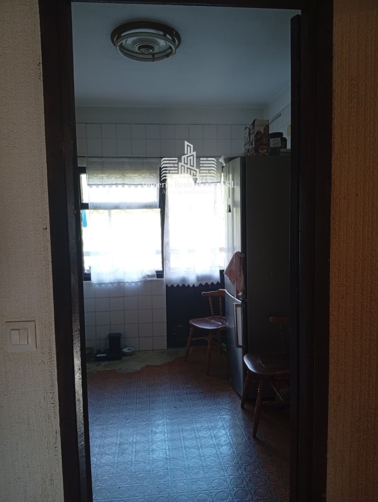 🏡 Piso exterior de 3 dormitorios con terrazas y vistas a la montaña en Oyanco – 48.000 €