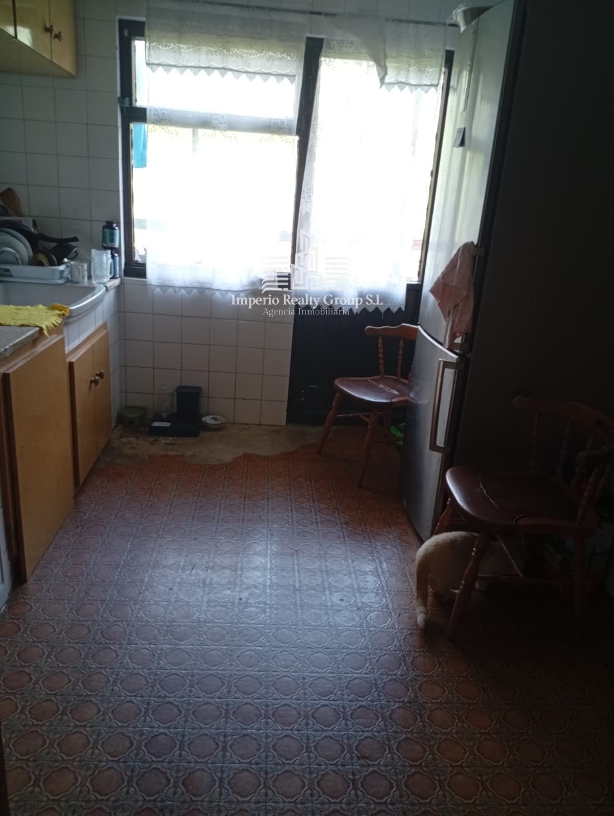 🏡 Piso exterior de 3 dormitorios con terrazas y vistas a la montaña en Oyanco – 48.000 €