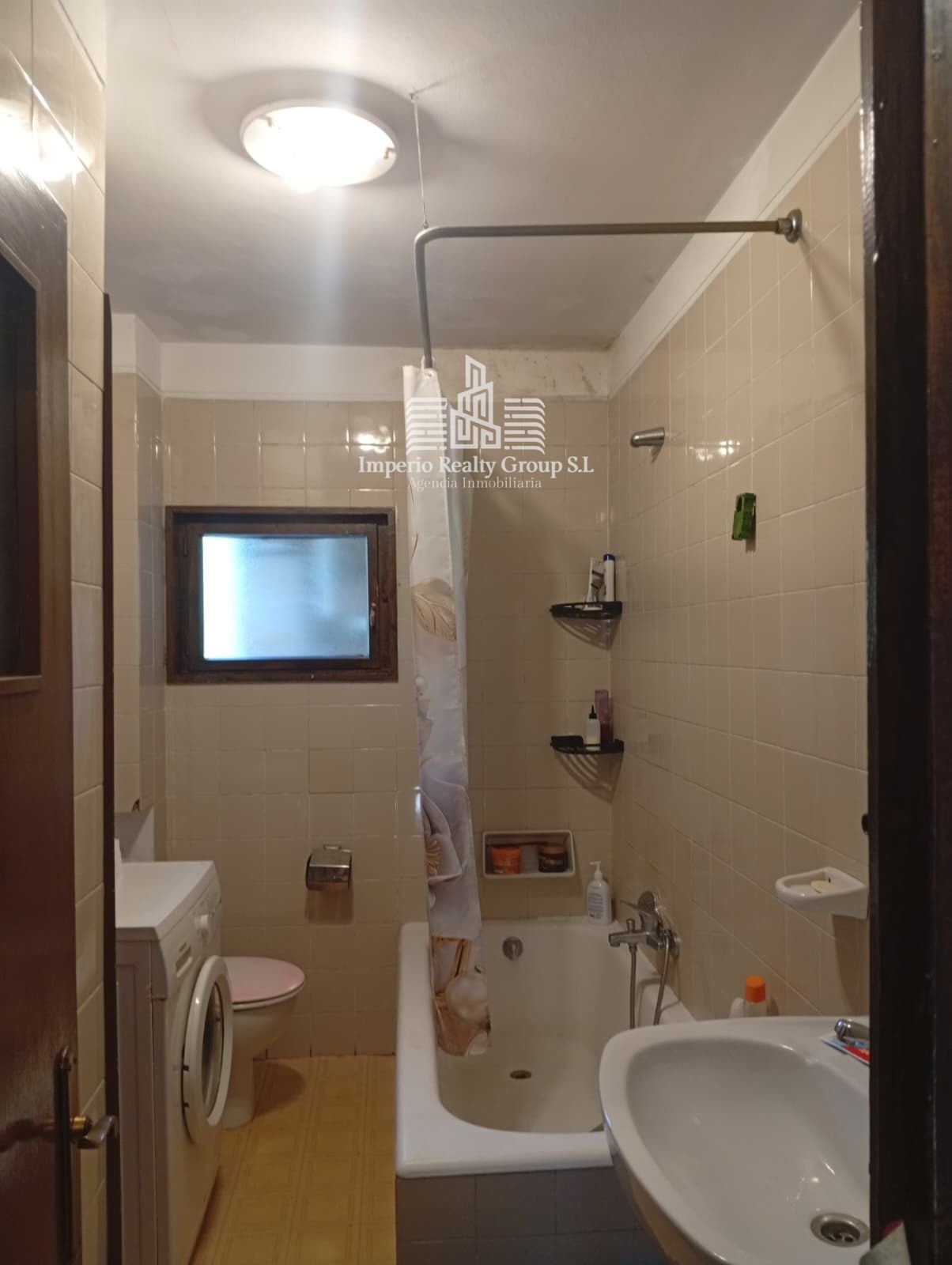 🏡 Piso exterior de 3 dormitorios con terrazas y vistas a la montaña en Oyanco – 48.000 €