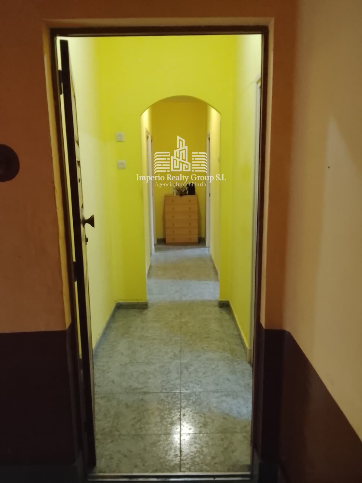 🏡 Piso de 67 m² con 3 dormitorios para reformar en Figaredo – ¡65.000 €!