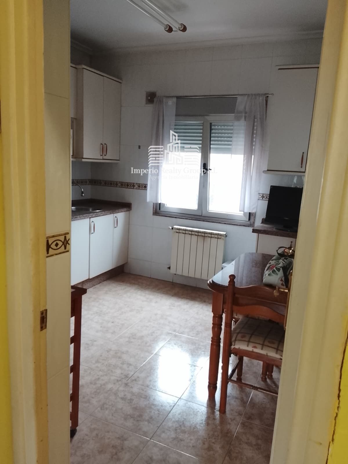 🏡 Piso de 67 m² con 3 dormitorios para reformar en Figaredo – ¡65.000 €!