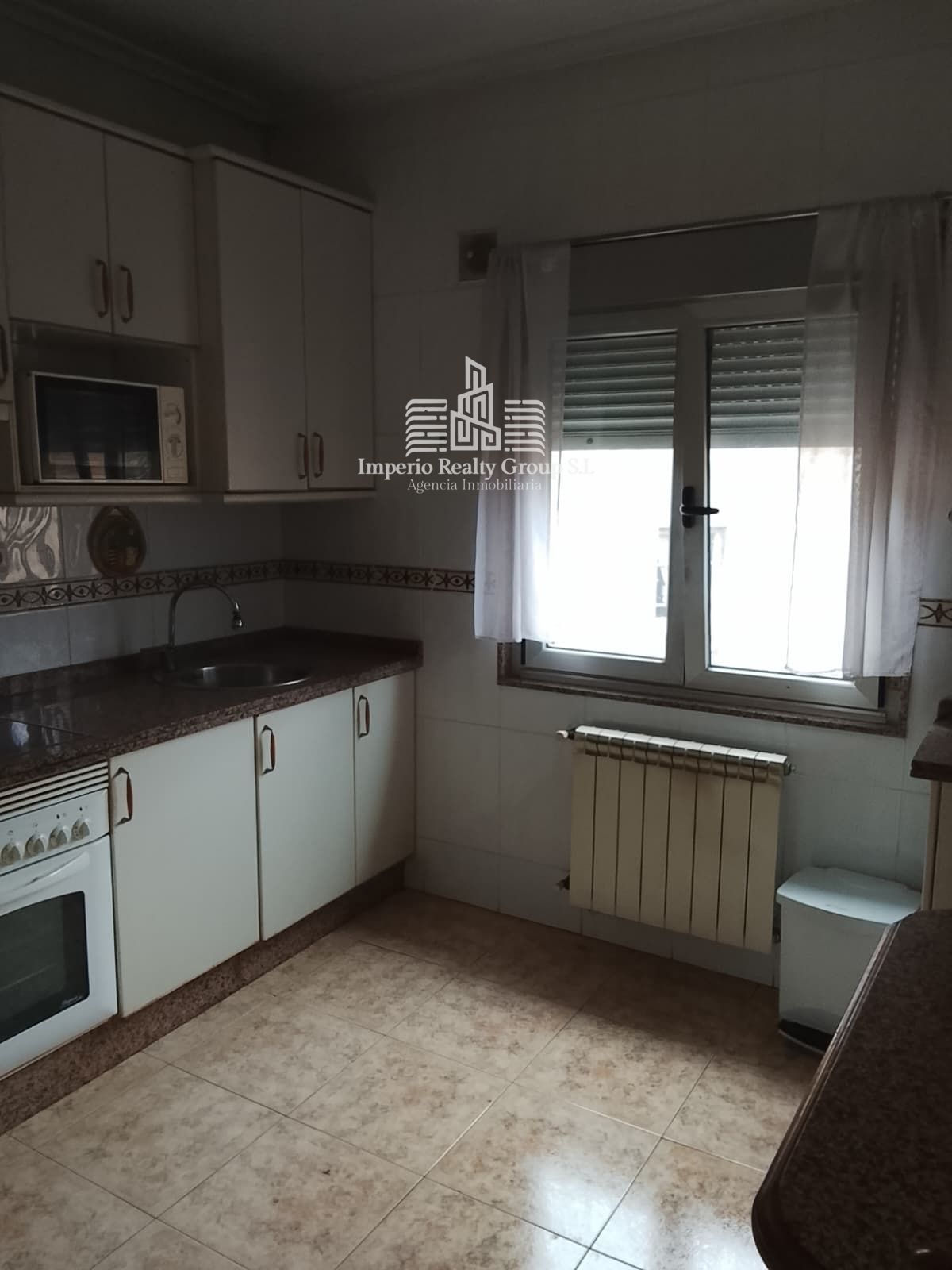 🏡 Piso de 67 m² con 3 dormitorios para reformar en Figaredo – ¡65.000 €!