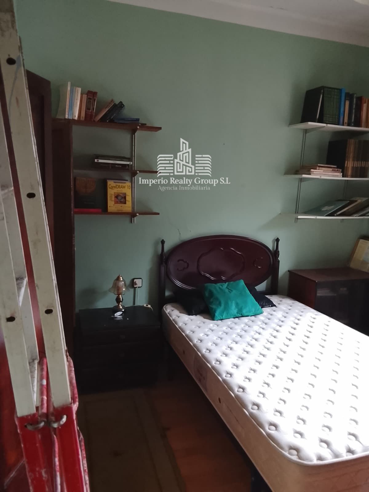 🏡 Piso de 67 m² con 3 dormitorios para reformar en Figaredo – ¡65.000 €!